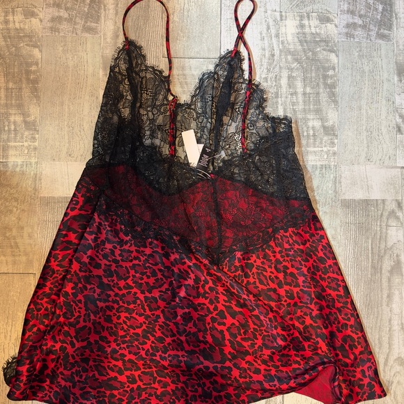 Victoria's Secret Red and Black Lace Chemise - Picture 2 of 9